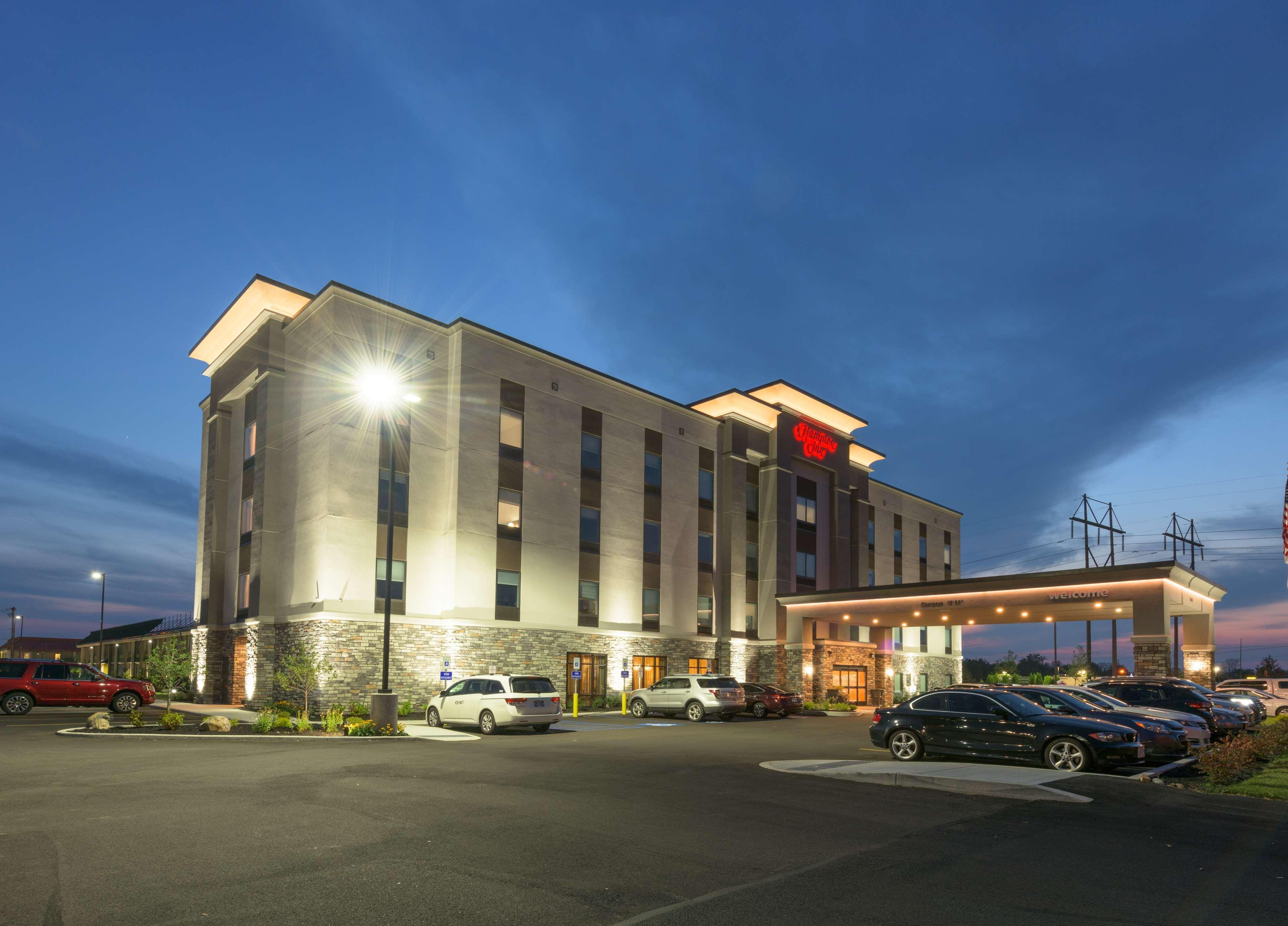 Hampton Inn Hamburg Exterior photo